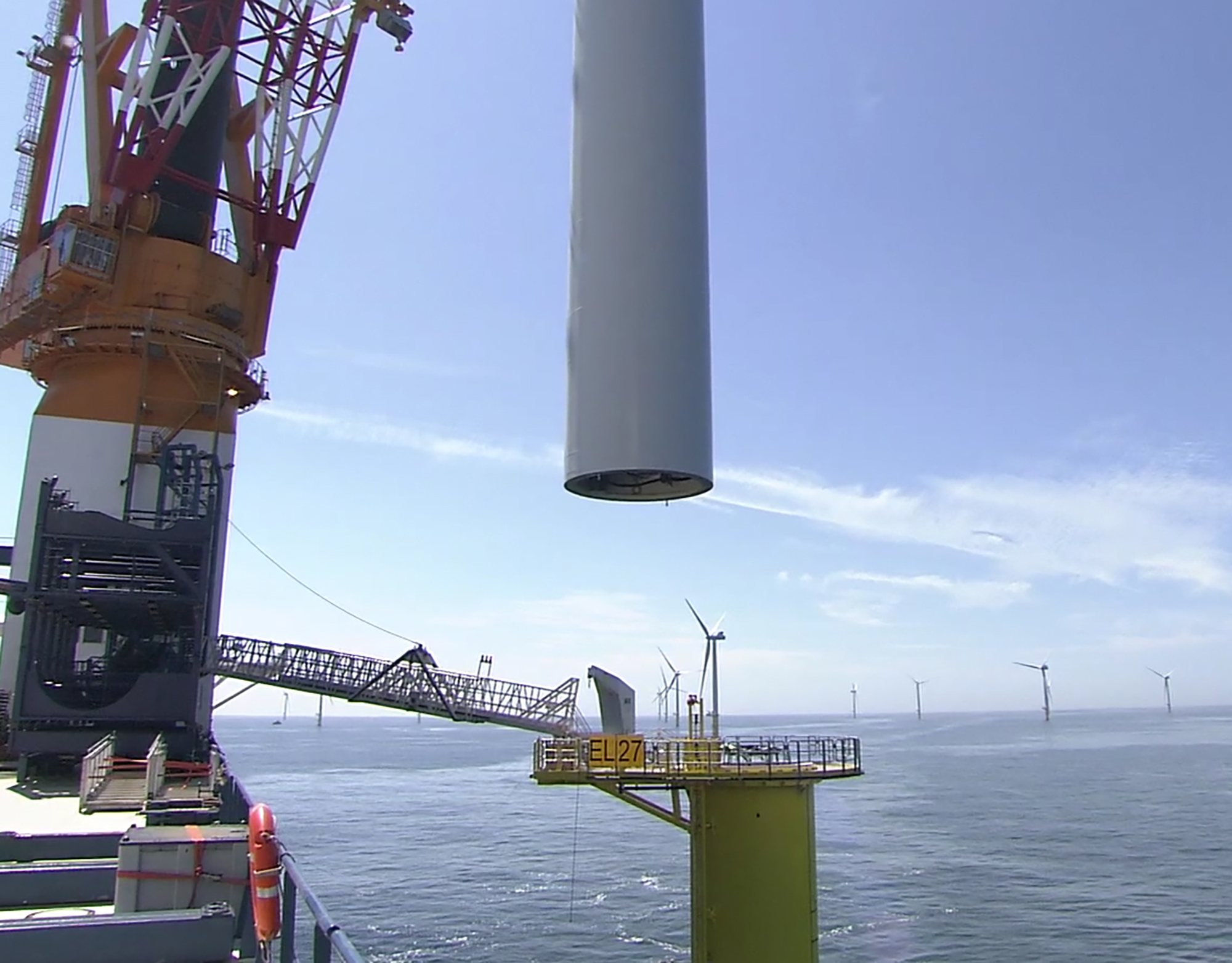 LMK GANGWAY AEOLUS ENECO LUCTHERDUINEN Web