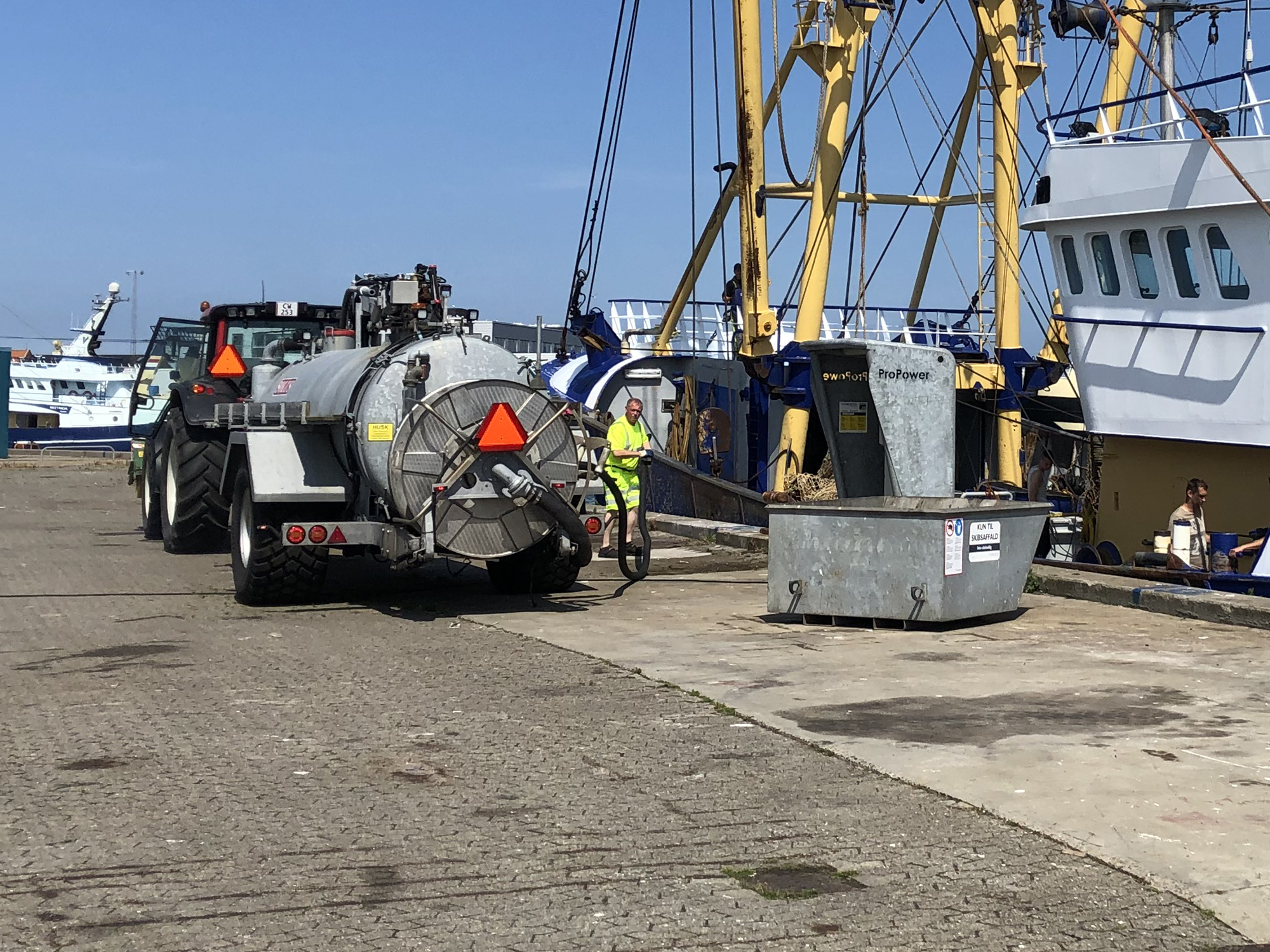 Slopoil Solus 4153 Cropped Web